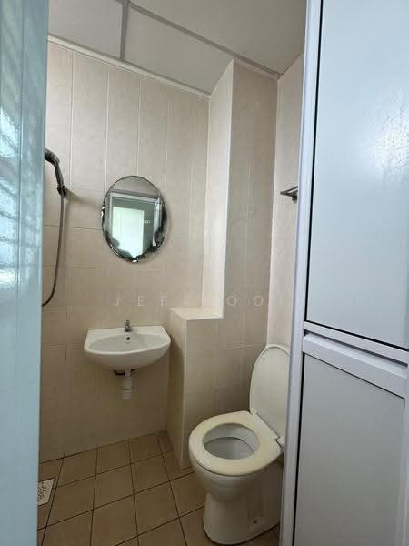 Pangsapuri untuk Dijual di Irama Villa - Jeff Ooi - Bathroom - PropertyGuru.com.my
