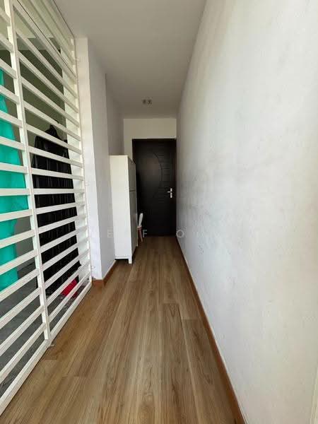 Pangsapuri untuk Dijual di Irama Villa - Jeff Ooi - Corridor - PropertyGuru.com.my