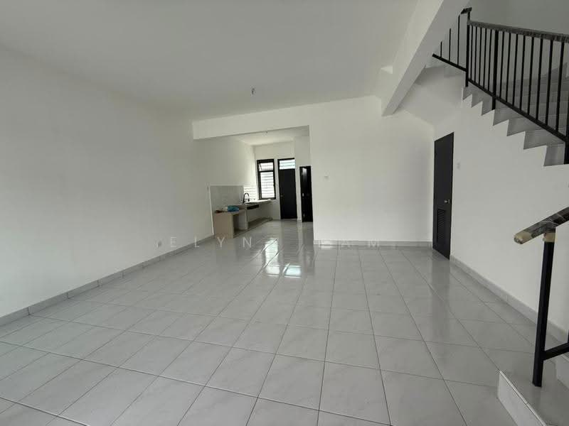 2-storey Terraced House for Sale in Johor Bahru (Johor) - Elynn Lam - Living Room - PropertyGuru.com.my