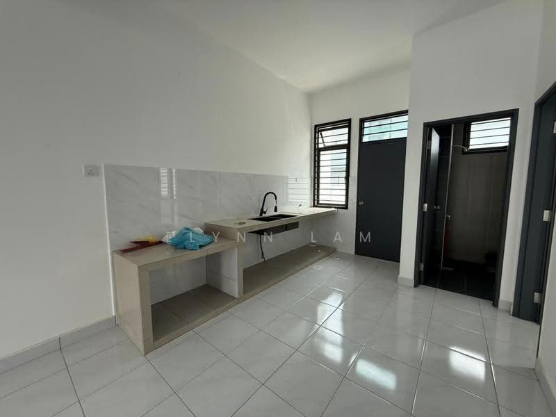2-storey Terraced House for Sale in Johor Bahru (Johor) - Elynn Lam - Kitchen - PropertyGuru.com.my