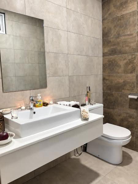 Kondominium untuk Dijual di Residence 21 - Amy Tan - Bathroom - PropertyGuru.com.my