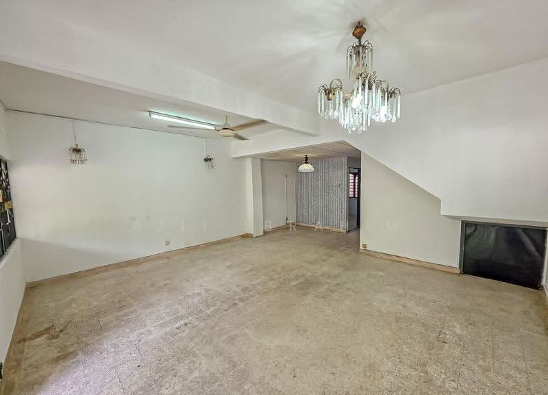 2-storey Terraced House for Sale in Taman Seraya (Ampang) - Azli Ibrahim - Living Room - PropertyGuru.com.my