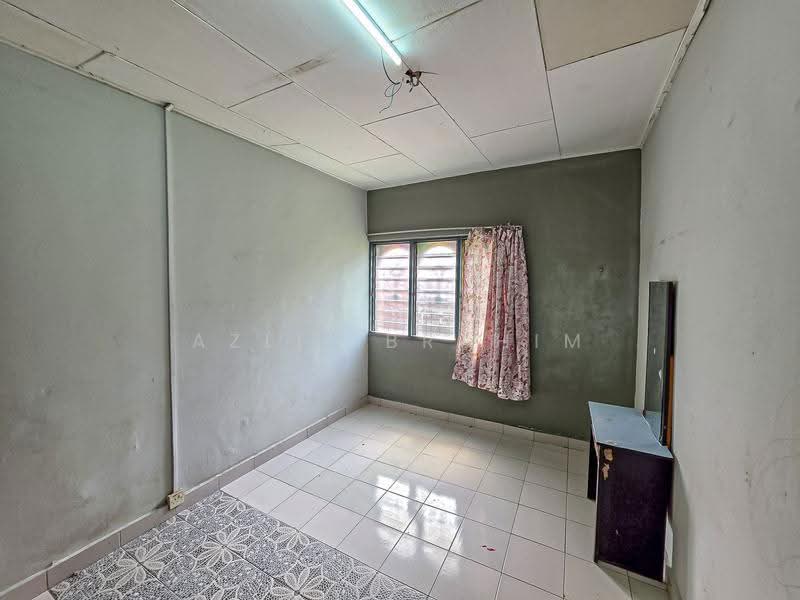 2-storey Terraced House for Sale in Taman Seraya (Ampang) - Azli Ibrahim - Interior - PropertyGuru.com.my