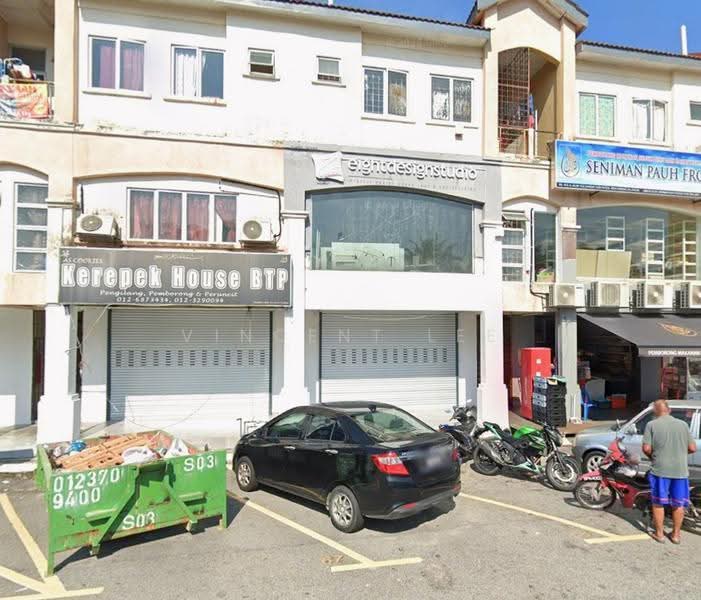 Shop for Rent in Bandar Tasik Puteri (Rawang) - Vincent Lee - Exterior - PropertyGuru.com.my