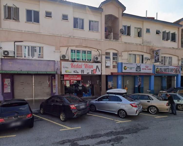 Shop for Rent in Bandar Tasik Puteri (Rawang) - Vincent Lee - Exterior - PropertyGuru.com.my