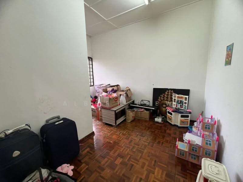 2-storey Terraced House for Sale in Jementah (Johor) - Albert Liew - Living Room - PropertyGuru.com.my