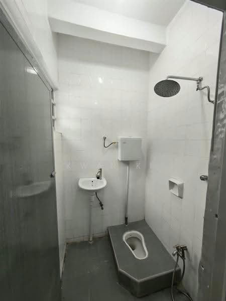 Semi-Detached House for Sale in Sungai Petani (Kedah) - Kwan KF - Bathroom - PropertyGuru.com.my