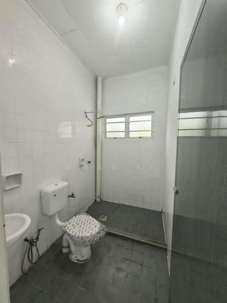 Semi-Detached House for Sale in Sungai Petani (Kedah) - Kwan KF - Bathroom - PropertyGuru.com.my