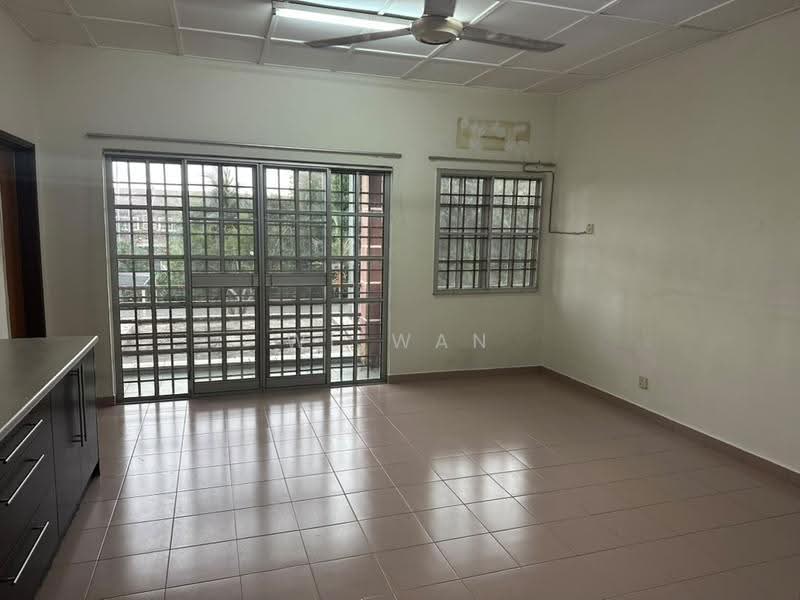 2-storey Terraced House for Sale in Berjaya Park (Shah Alam) - WL Wan - Living Room - PropertyGuru.com.my
