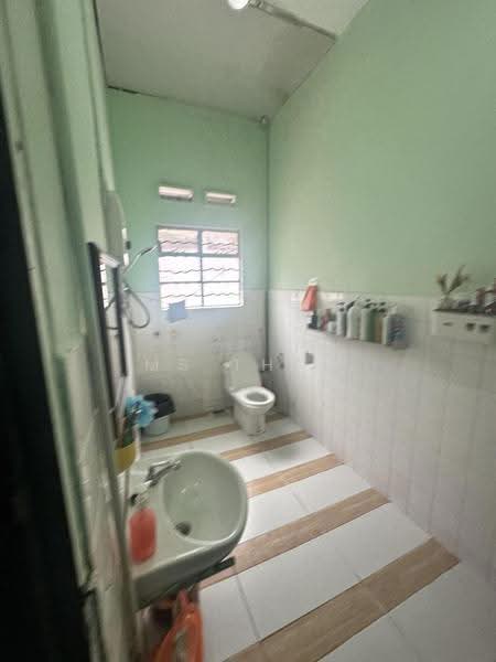 Rumah Berkembar untuk Dijual di Taman Abad (Johor Bahru) - Ms Tham - Bathroom - PropertyGuru.com.my