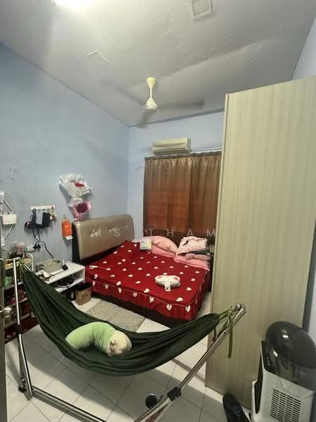 Rumah Berkembar untuk Dijual di Taman Abad (Johor Bahru) - Ms Tham - Bedroom - PropertyGuru.com.my