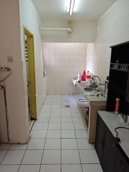 2-storey Terraced House for Sale in Banting (Selangor) - Janice Yap - Kitchen - PropertyGuru.com.my