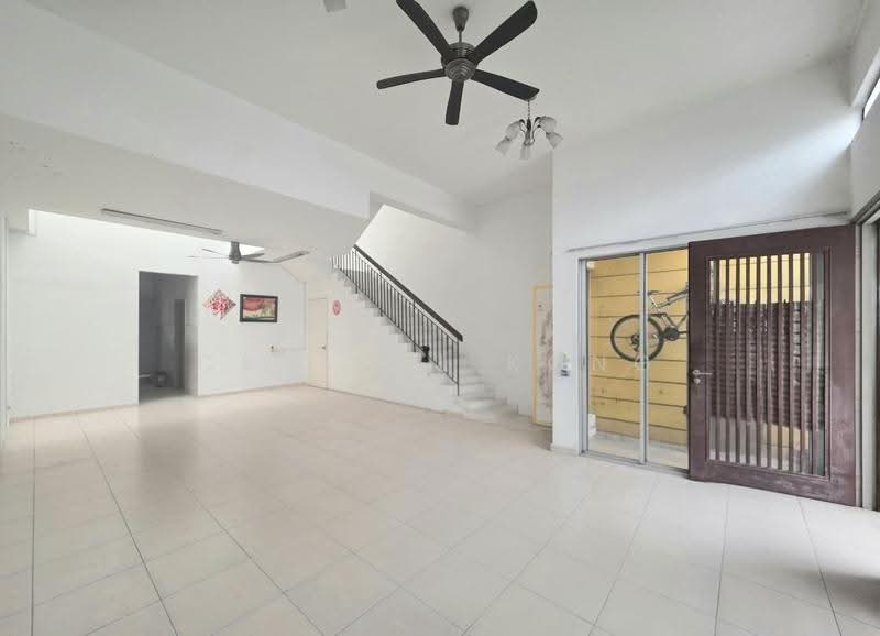 2-storey Terraced House for Sale in Setia Tropika (Johor Bahru) - Crystal Kong - Living Room - PropertyGuru.com.my
