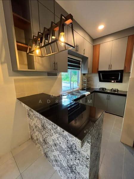 Townhouse for Rent in Kampung Salak Tinggi (Sepang) - Mohd Adryzam - Kitchen - PropertyGuru.com.my