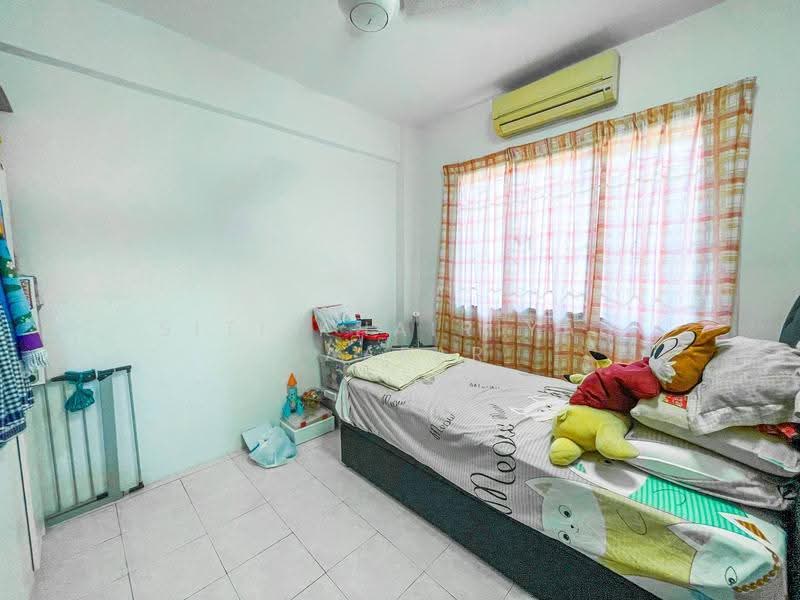 Apartment for Sale at Pangsapuri Carlina - SITI KHAIRIYAH JAAFAR - Bedroom - PropertyGuru.com.my