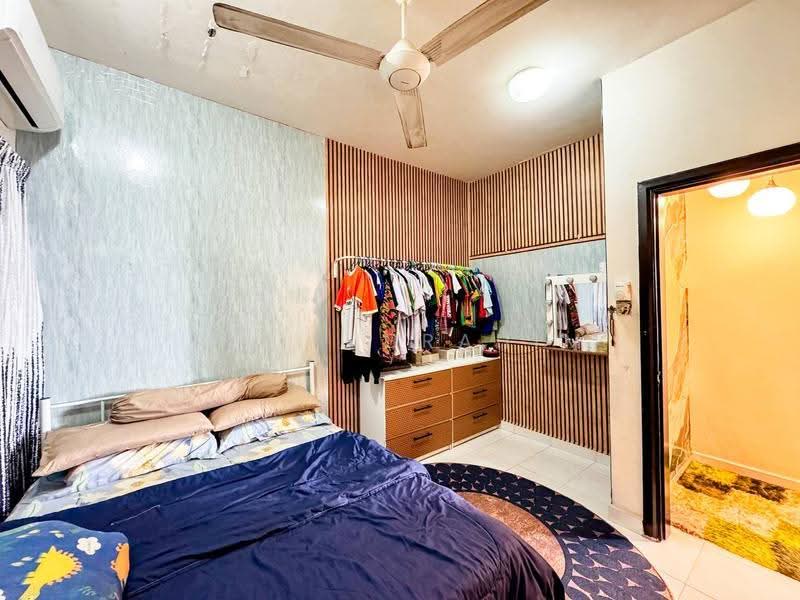 Kondominium untuk Dijual di Armanee - Azli Ibrahim - Bedroom - PropertyGuru.com.my