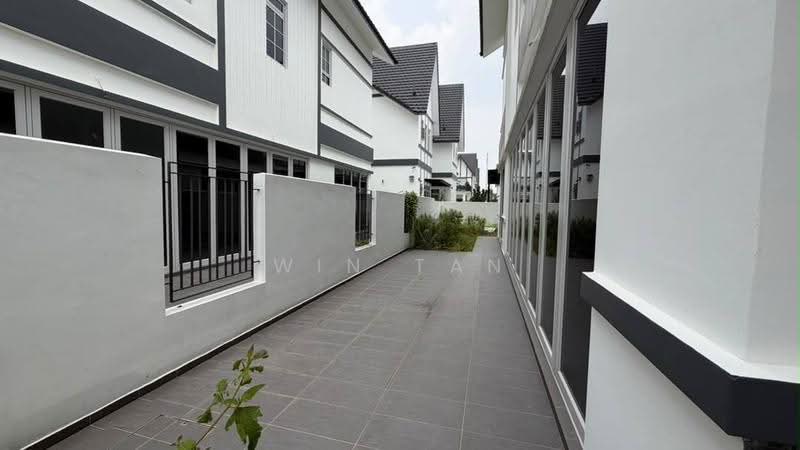 Rumah Berkembar untuk Dijual di Taman Ekoflora (Johor Bahru) - Win Tan - Exterior - PropertyGuru.com.my