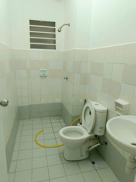 Kondominium untuk Dijual di Nusa Mewah Villa Condominium - Jim Tan - Bathroom - PropertyGuru.com.my