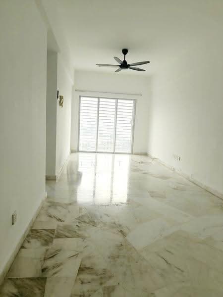 Kondominium untuk Dijual di Nusa Mewah Villa Condominium - Jim Tan - Living Room - PropertyGuru.com.my