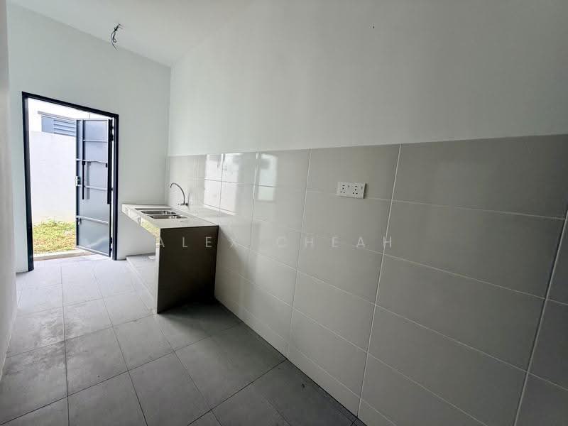 Rumah Kluster untuk Dijual di Taman Lapangan Jaya (Ipoh) - Alex Cheah - Kitchen - PropertyGuru.com.my