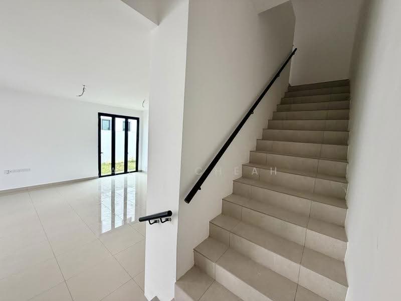 Rumah Kluster untuk Dijual di Taman Lapangan Jaya (Ipoh) - Alex Cheah - Living n Stairs - PropertyGuru.com.my