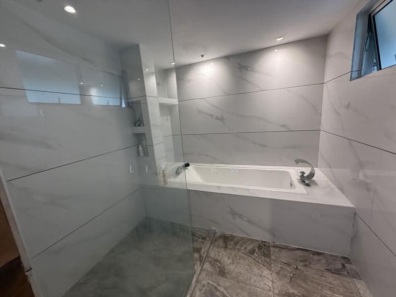 2-storey Terraced House for Sale in Seksyen 19 (Shah Alam) - Liza Awi - Bathroom - PropertyGuru.com.my