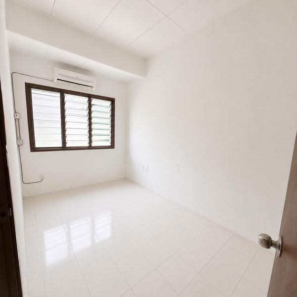 Rumah Teres 2-Tingkat untuk Dijual di Lestari Putra (Seri Kembangan) - Jason Tan - Interior - PropertyGuru.com.my