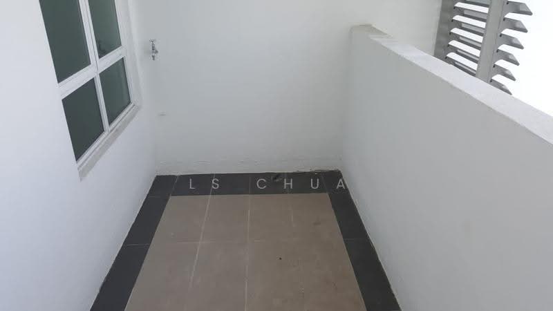 Kondominium untuk Dijual di Orange 3 (Oren 3) - LS Chua - Balcony - PropertyGuru.com.my