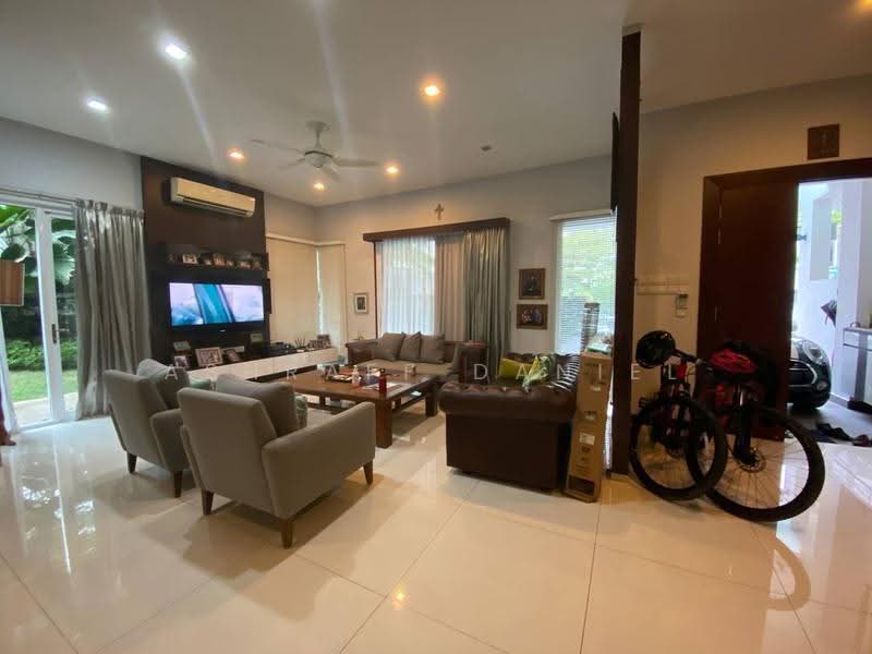 Rumah Berkembar untuk Dijual di Ampang Jaya (Ampang) - Ashraff Daniel - Living Room - PropertyGuru.com.my