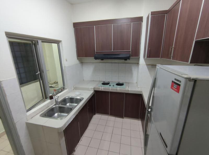 Condominium for Sale at Ridzuan Condominium - CK Chieng - Kitchen - PropertyGuru.com.my