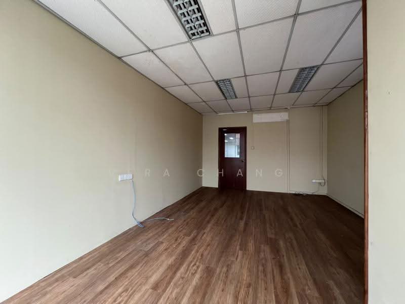 Shop / Office for Rent in Taman Molek (Johor Bahru) - Vera Chang - Interior - PropertyGuru.com.my