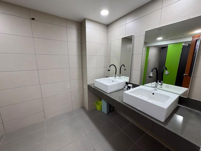 Shop / Office for Rent in Putrajaya (Putrajaya) - Bill Lee - Bathroom - PropertyGuru.com.my