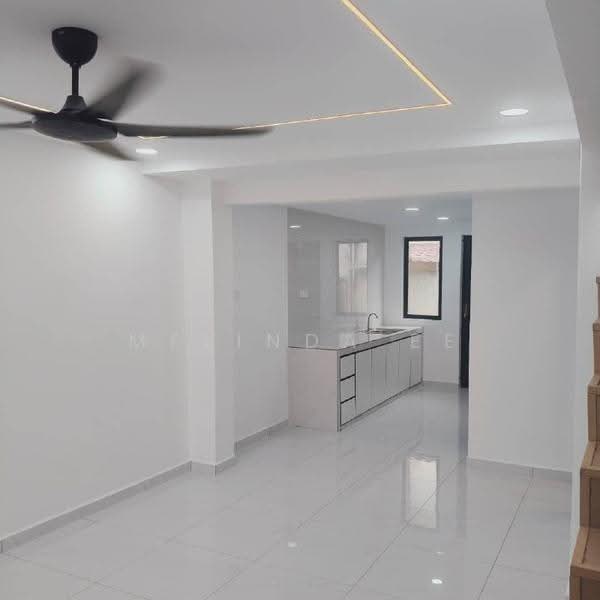 Rumah Teres 2-Tingkat untuk Dijual di Taman Johor Jaya (Johor Bahru) - Melinda Ee - Kitchen - PropertyGuru.com.my