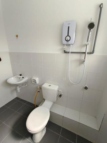 2-storey Terraced House for Sale in Kuala Selangor (Selangor) - Muin Mn - Bathroom - PropertyGuru.com.my