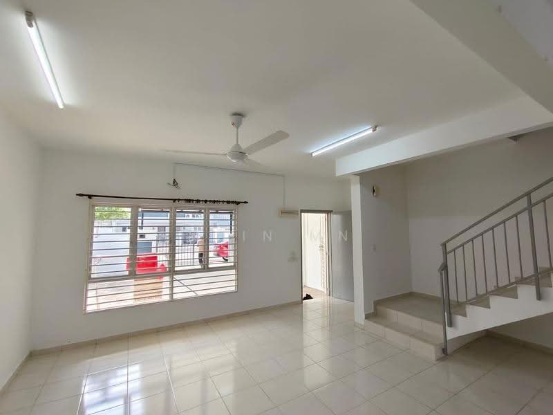 2-storey Terraced House for Sale in Kuala Selangor (Selangor) - Muin Mn - Living Room - PropertyGuru.com.my