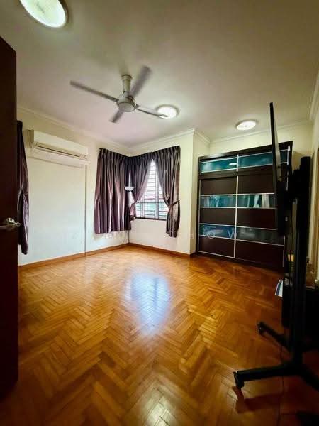 Cluster House for Sale in Taman Gaya (Ulu Tiram) - Zack Chow - Bedroom - PropertyGuru.com.my