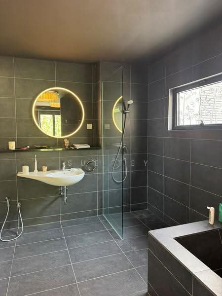 Bungalow House for Sale in Bangsar (Kuala Lumpur) - Sue Tey - Bathroom - PropertyGuru.com.my