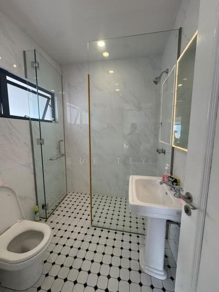 Bungalow House for Sale in Bangsar (Kuala Lumpur) - Sue Tey - Bathroom - PropertyGuru.com.my