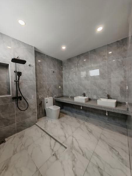 Rumah Berkembar untuk Dijual di SPPK (Ipoh) - Eric Khor - Bathroom - PropertyGuru.com.my