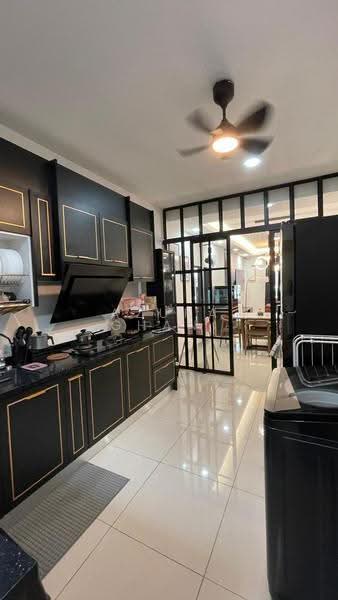 Rumah Teres 2-Tingkat untuk Dijual di Kepala Batas (Penang) - Azura Ghani - Kitchen - PropertyGuru.com.my