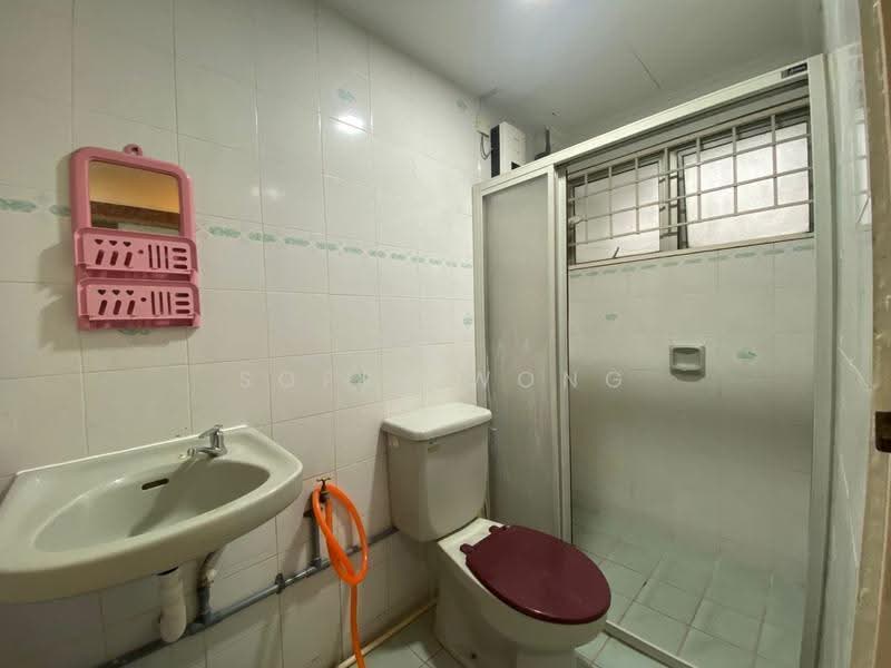 Kondominium untuk Dijual di De Tropicana - Sofia Wong - Bathroom - PropertyGuru.com.my