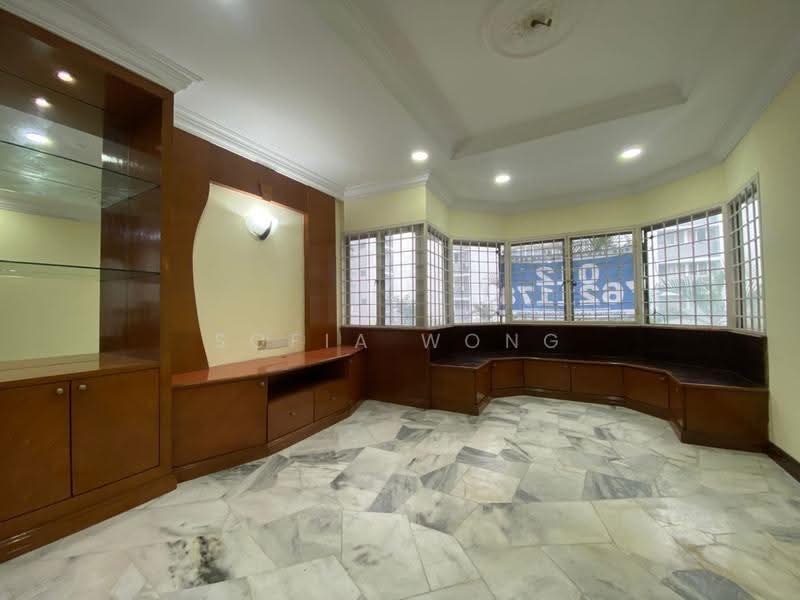 Kondominium untuk Dijual di De Tropicana - Sofia Wong - Living Room - PropertyGuru.com.my
