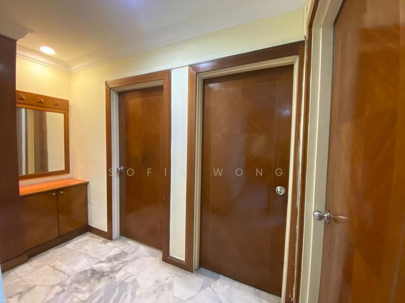Kondominium untuk Dijual di De Tropicana - Sofia Wong - Entrance - PropertyGuru.com.my
