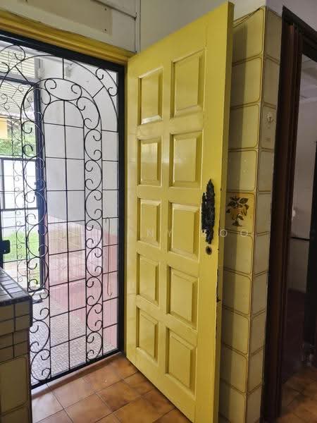 Rumah Banglo untuk Dijual di SS3 (Petaling Jaya) - Tiffany Soo - Entrance - PropertyGuru.com.my