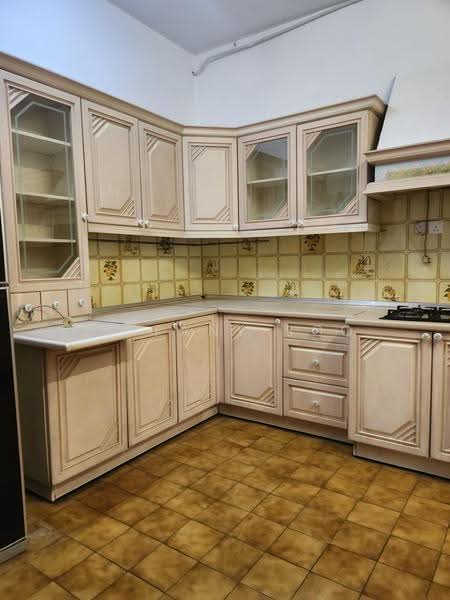 Rumah Banglo untuk Dijual di SS3 (Petaling Jaya) - Tiffany Soo - Kitchen - PropertyGuru.com.my