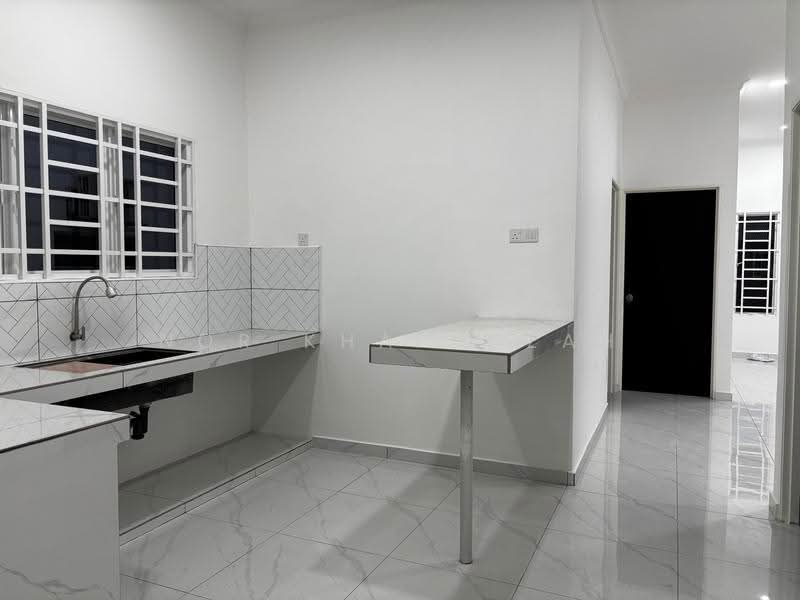 Semi-Detached House for Rent in Shah Alam (Selangor) - Nor Khafadzah - Kitchen - PropertyGuru.com.my