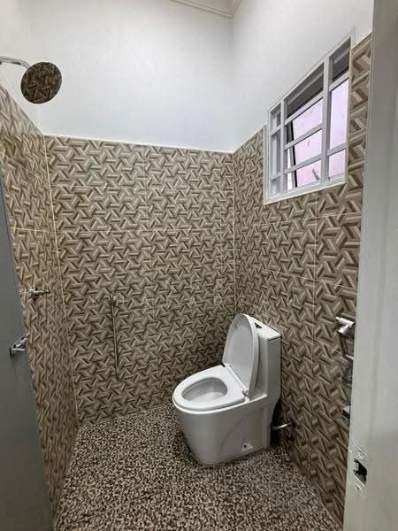 Semi-Detached House for Rent in Shah Alam (Selangor) - Nor Khafadzah - Bathroom - PropertyGuru.com.my