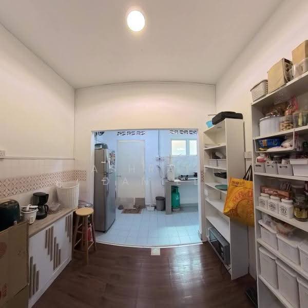 2-storey Terraced House for Sale in Batu Caves (Selangor) - Ashraff Daniel - Kitchen - PropertyGuru.com.my