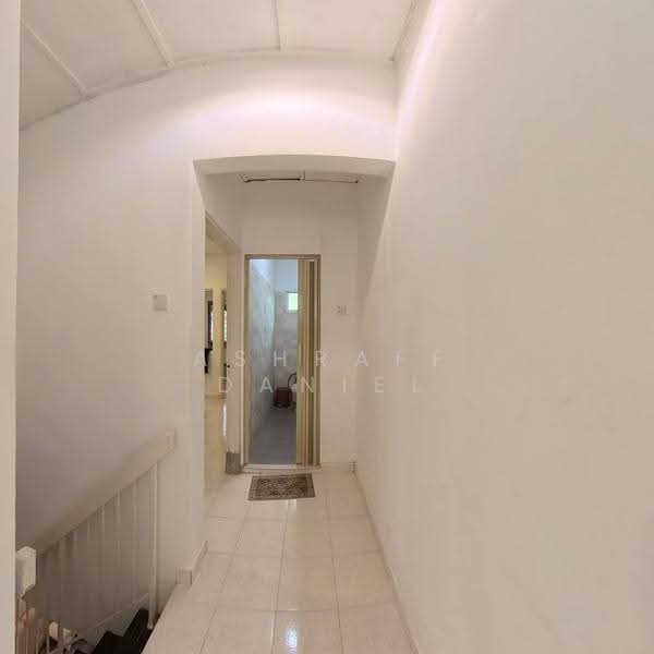 2-storey Terraced House for Sale in Batu Caves (Selangor) - Ashraff Daniel - Corridor - PropertyGuru.com.my