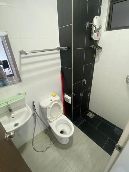 Kondominium untuk Disewa di Seasons Garden Residences - CK Teong - Bathroom - PropertyGuru.com.my